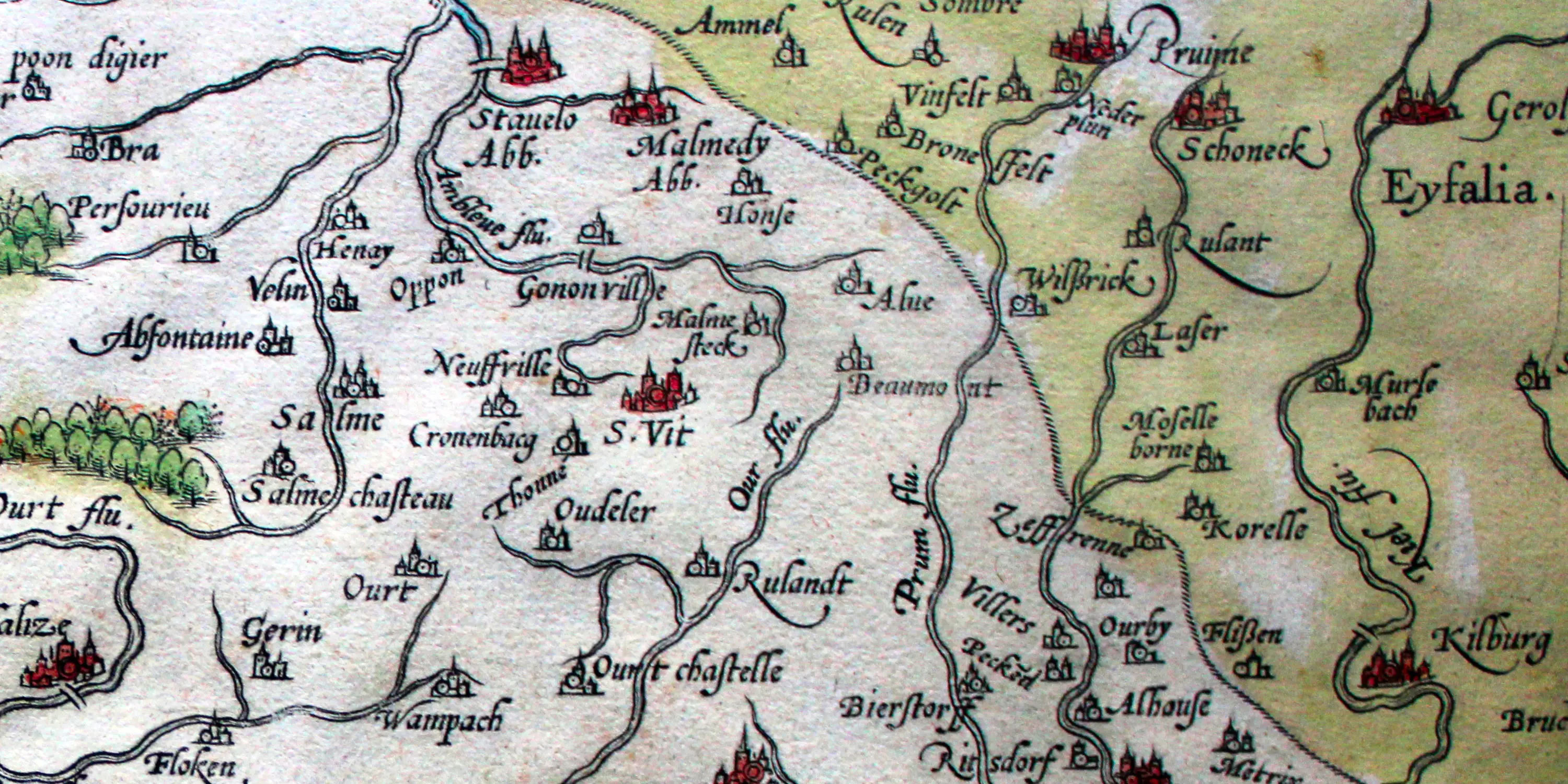 Carte géographique de 1589, exposée à la Blanche Maison à Nisramont, provenant du Theatrum Orbis Terrarum créé par Abraham Ortelius, le premier atlas jamais édité, qui montre le duché de Luxembourg au XVIe siècle.